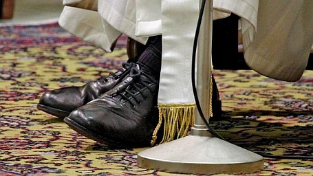 papal shoes1